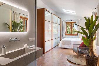 Finca S'Embat: habitación superior interior.jpg