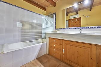 Finca Can Robi Nou: Badezimmer ensuite zu Schlafzimmer 2