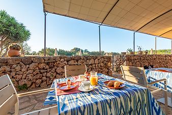 Finca Can Porretí: Frühstücksterrasse