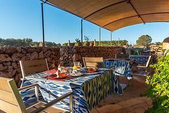 Finca Can Porretí: Frühstücksterrasse