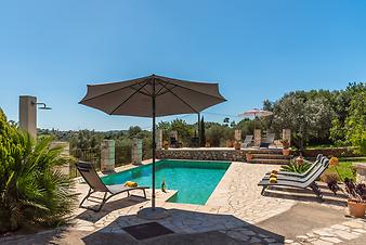 Finca Can Matxet: Poolterrasse
