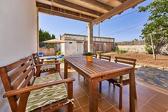 Finca Cas Sineuer: Terrasse von der Küche aus