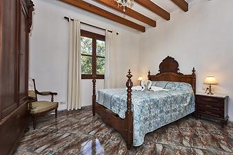 Finca Sa Font d'alt: Schlafzimmer 1