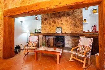 Finca Sa Cova Nova: Sa Cova Nova- Kamin