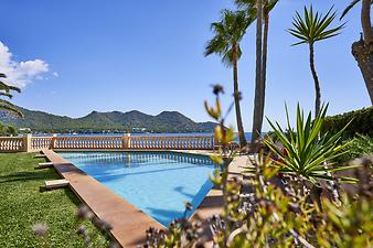 Ferienhaus Villa Port Verd: Ferienhaus am Meer