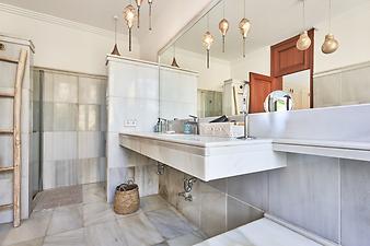 Ferienhaus Villa Port Verd: Badezimmer ensuite zu Schlafzimmer 1