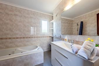 Finca Sa Clova: Badezimmer ensuite zu Schlafzimmer 1