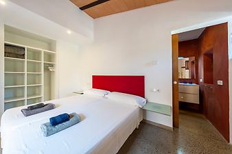 Finca Ca S' Amitger de son Forteza: Schlafzimmer mit Doppelbett