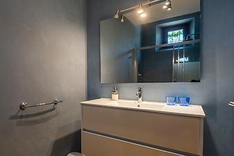 Finca Ca S' Amitger de son Forteza: Badezimmer mit Fenster