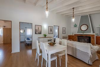 Finca Can Amer: Can Amer I - links