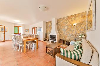 Finca Es Puig d'es Call: Sitzecke beim Esszimmer, Hauptgebäude