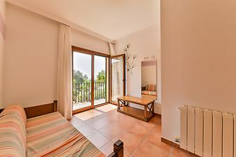 Finca Es Puig d'es Call: zu Schlafzimmer 8, Zwischenraum Schlafzimmer 8 und Bad