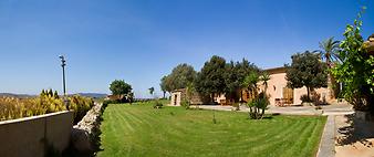Finca Sa Franquesa Vella: der gepflegte Rasen