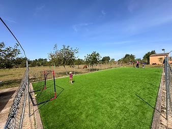 Finca Cas Padri Guillem: Fußballfeld