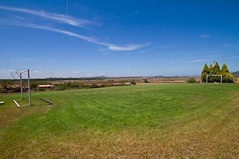 Finca Sa Franquesa Vella: Fußballplatz mit Weitblick