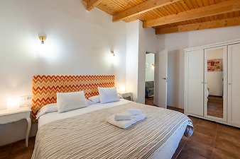 Finca Cas Pages des Pujol: Kleiderschrank