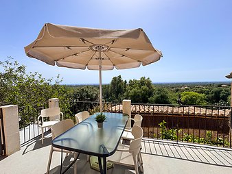 Finca Cas Pages des Pujol: Cas Pages des Pujol - NAlejandra- Blick von der Terrasse