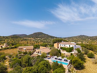Finca Cas Pages des Pujol: Finca von der Vogelperspektive aus betrachtet
