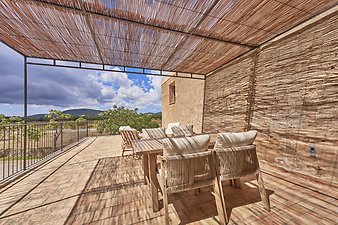Finca Vistalegre Nou: Can Pilota- überdachte Terrasse