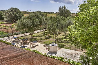 Finca Vistalegre Nou: Blick von oben auf den Brunnen