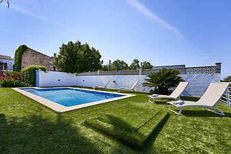 Finca Can Serra: Pooldusche