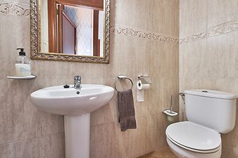Finca Can Serra: Gäste-WC