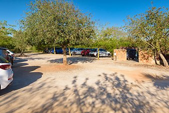 Finca Can Pere Rei: Parkplatz der Finca