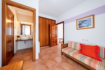 Finca Es Puig d'es Call: zu Schlafzimmer 7, Zwischenraum Schlafzimmer 7 und Bad