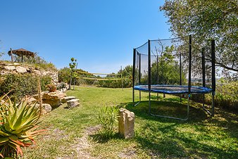 Finca Son Torrat: Volleyball und Trampolin