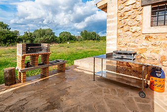 Finca Coll Doret: gemauerter Grill