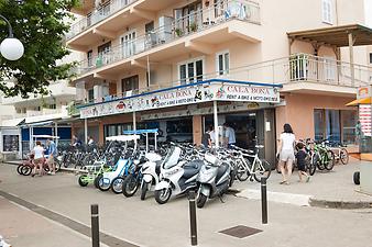 Ferienwohnung Ses Roques de Cala Bona: Motorräder auf Mallorca