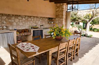 Finca Es Collet: mallorquinische Schaukelstühle